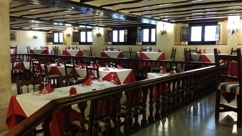 Hotel Nuevo Arlanza Covarrubias Bagian luar foto