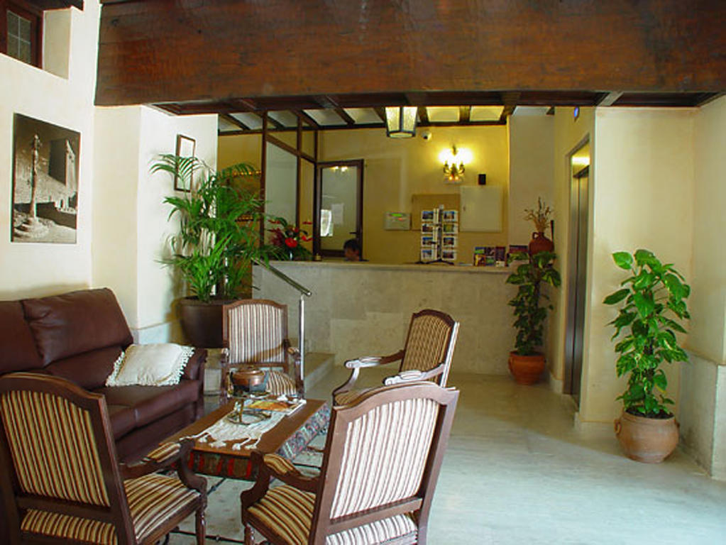 Hotel Nuevo Arlanza Covarrubias Bagian luar foto
