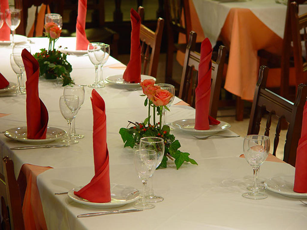 Hotel Nuevo Arlanza Covarrubias Bagian luar foto