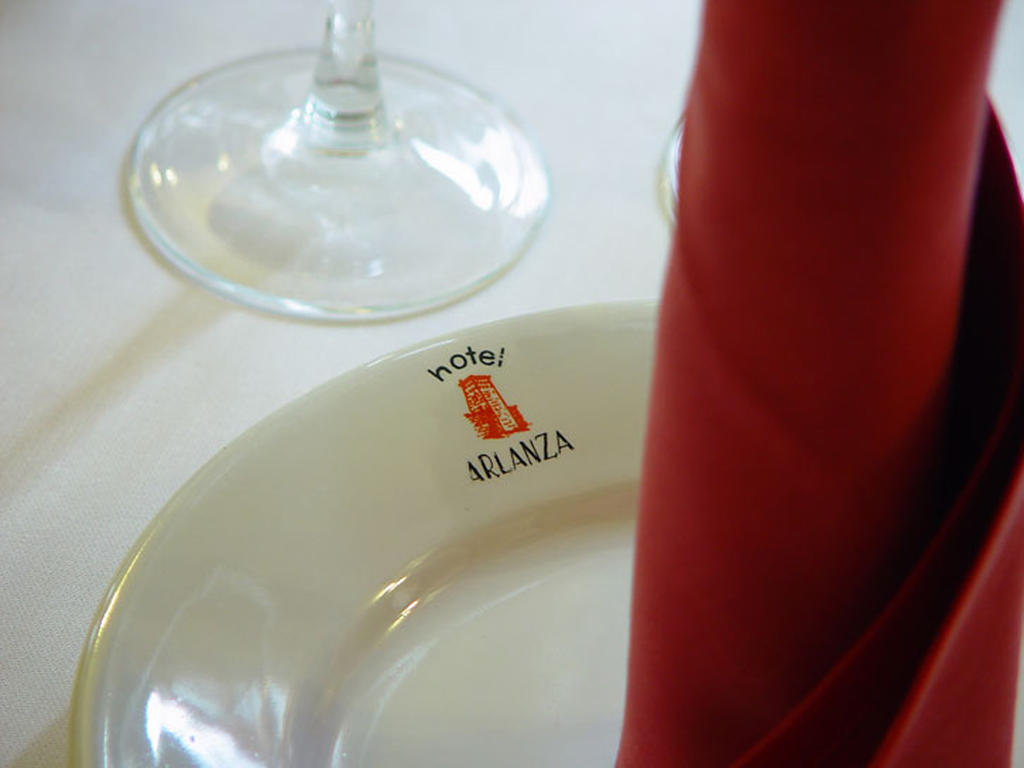Hotel Nuevo Arlanza Covarrubias Bagian luar foto